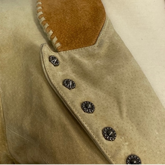 Cheyenne Outfitters suede leather jacket with pockets. - Picture 5 of 11